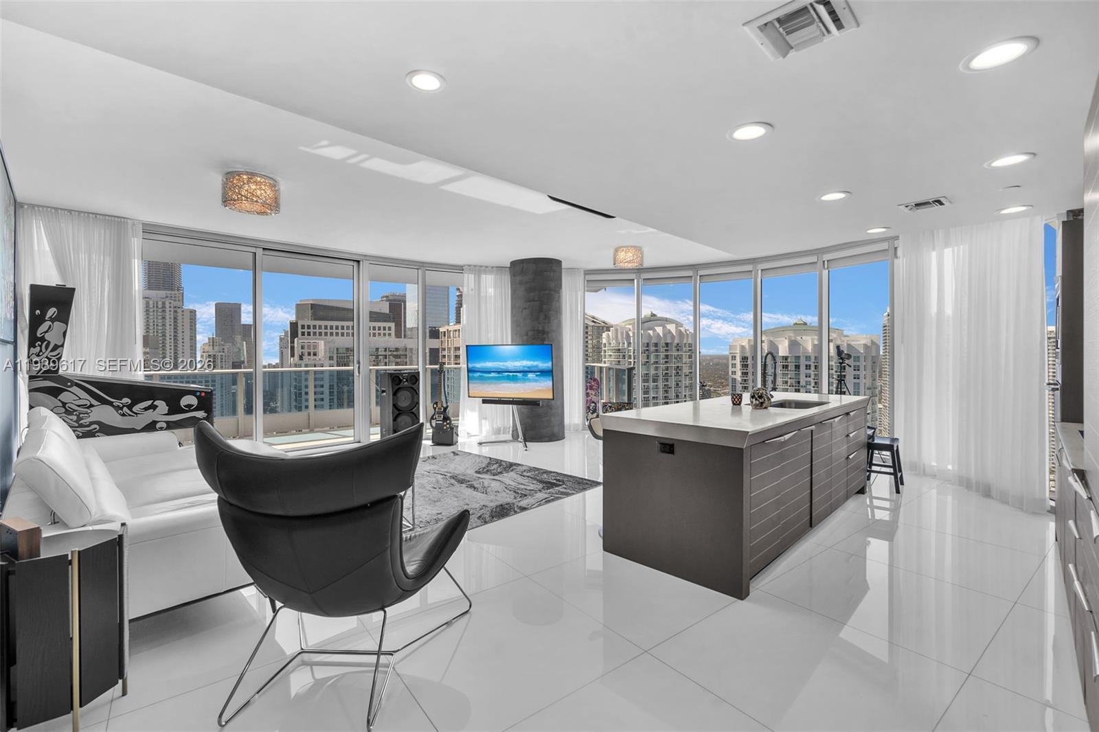 200 Biscayne Boulevard Way