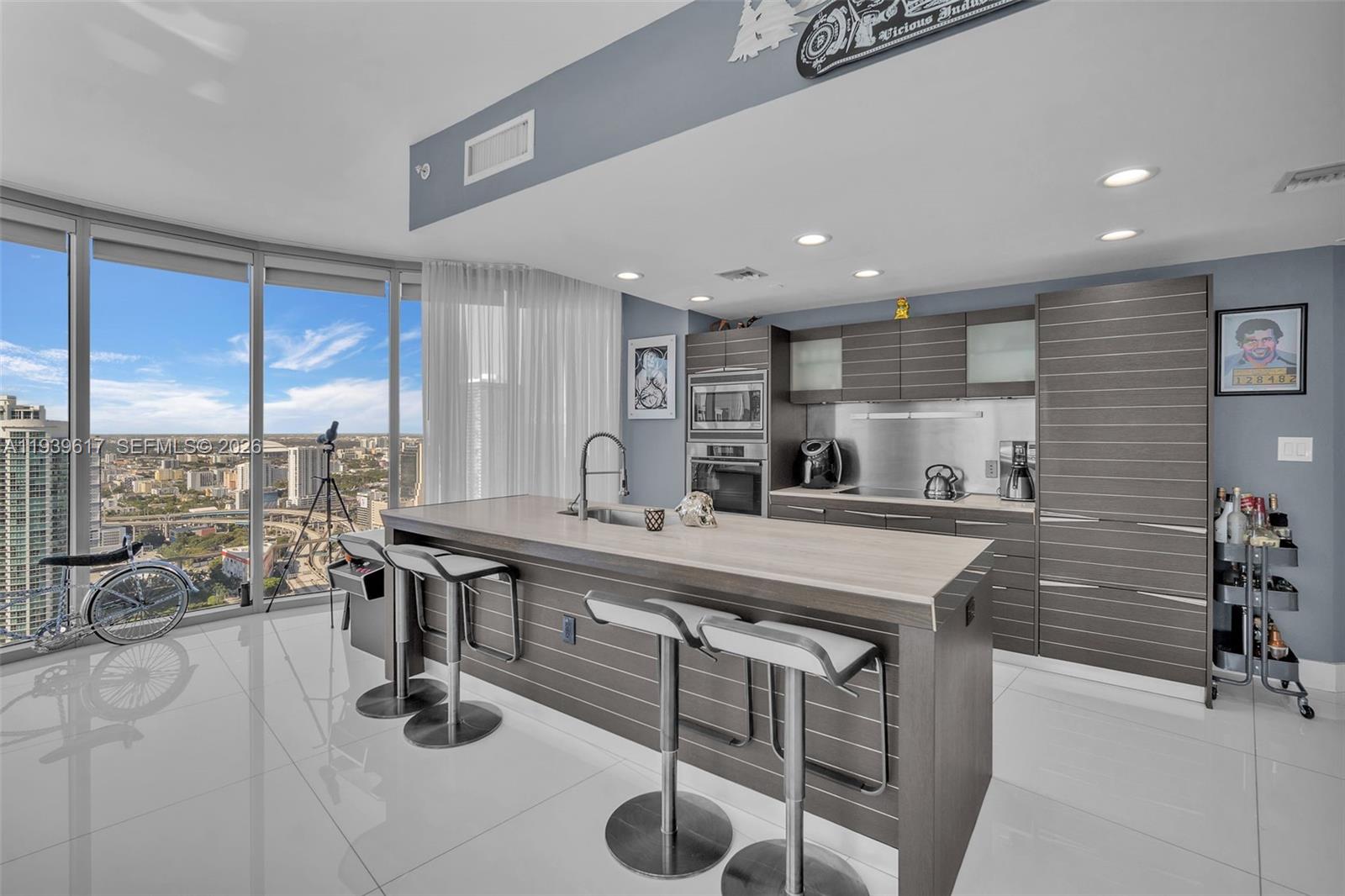 200 Biscayne Boulevard Way