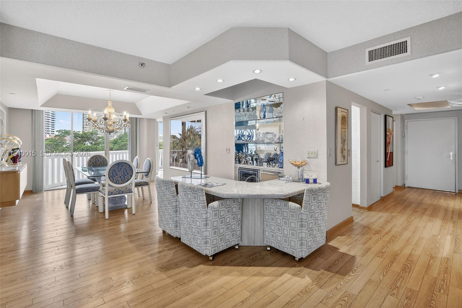3000 Island Boulevard