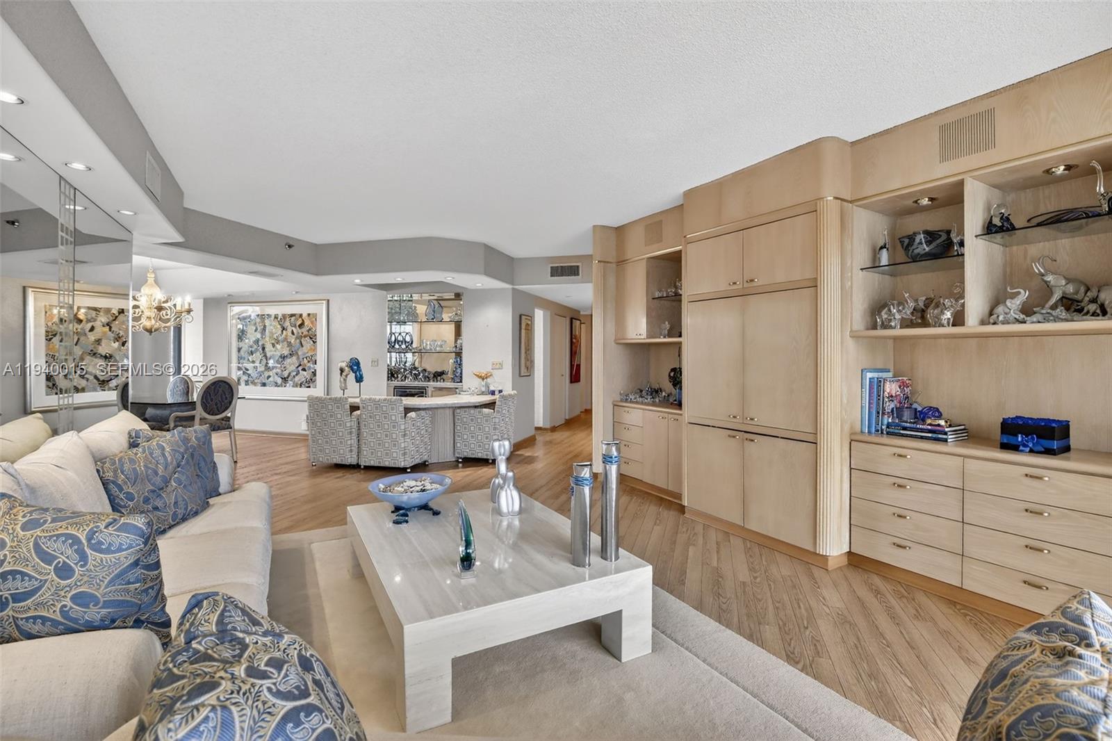 3000 Island Boulevard