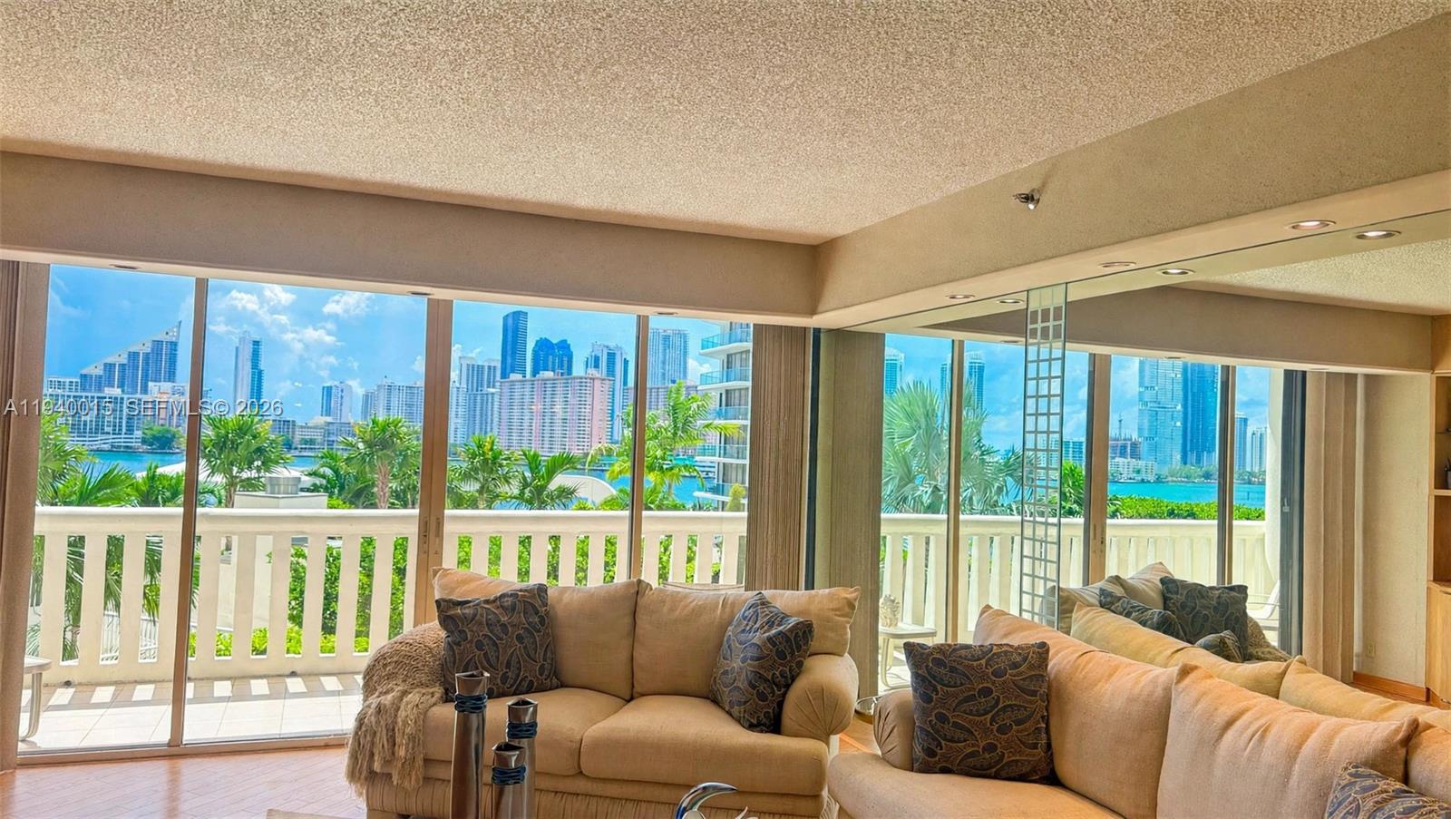 3000 Island Boulevard