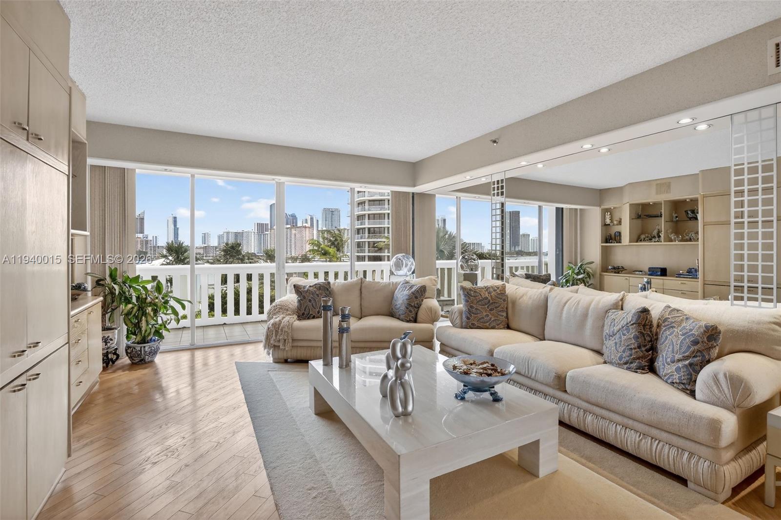 3000 Island Boulevard