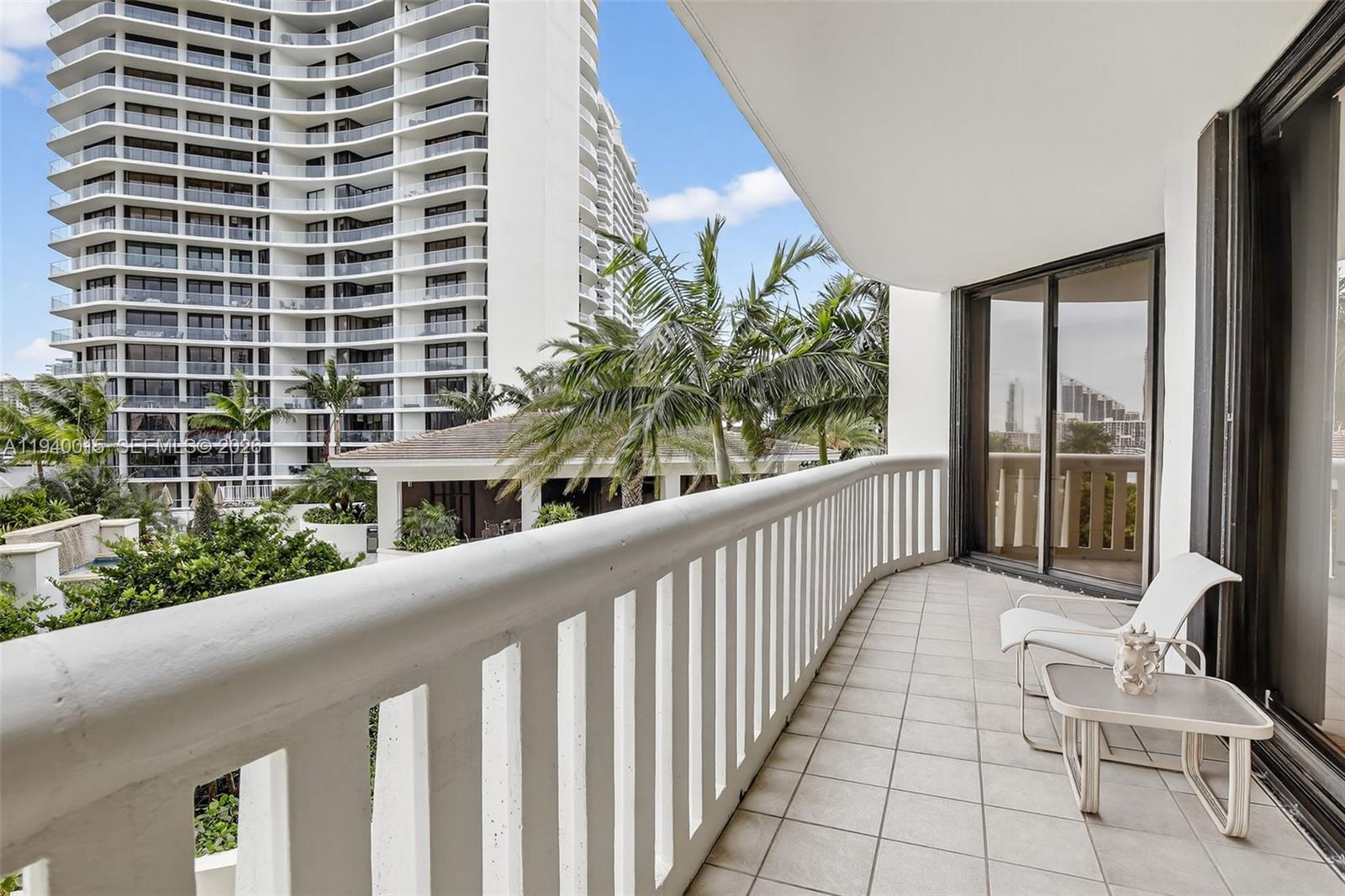 3000 Island Boulevard