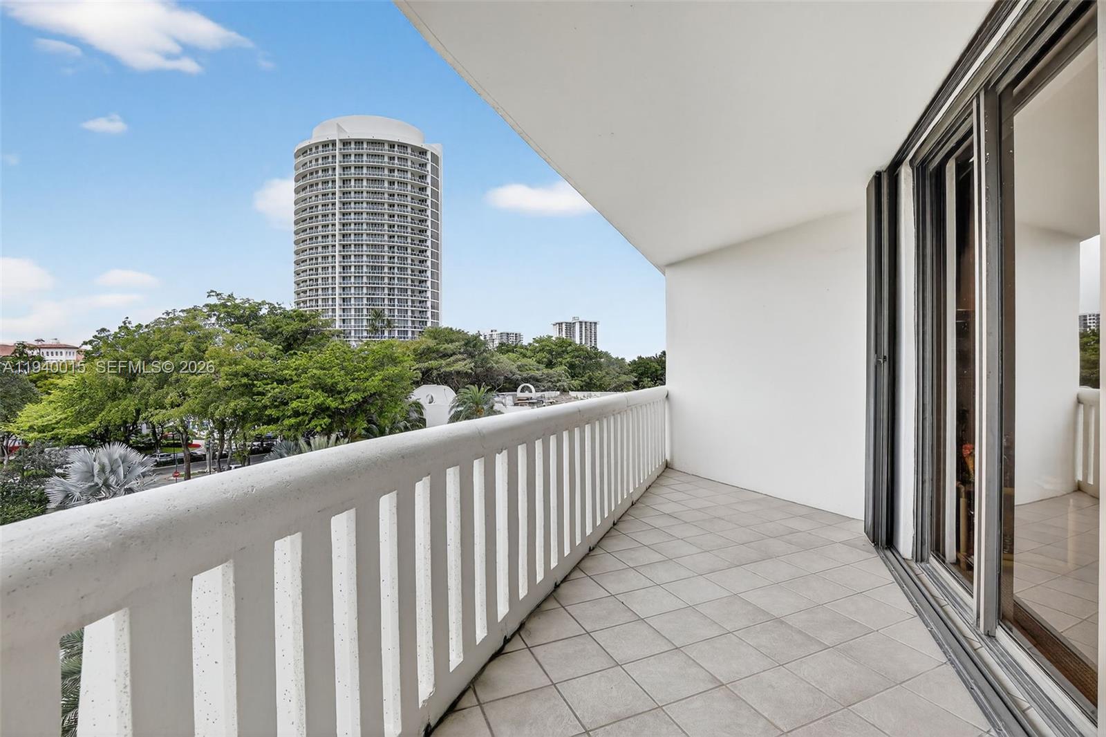 3000 Island Boulevard
