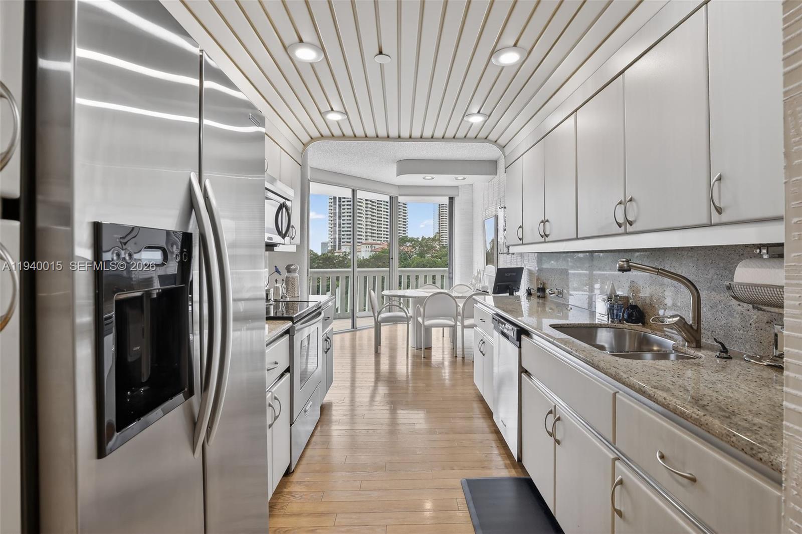 3000 Island Boulevard