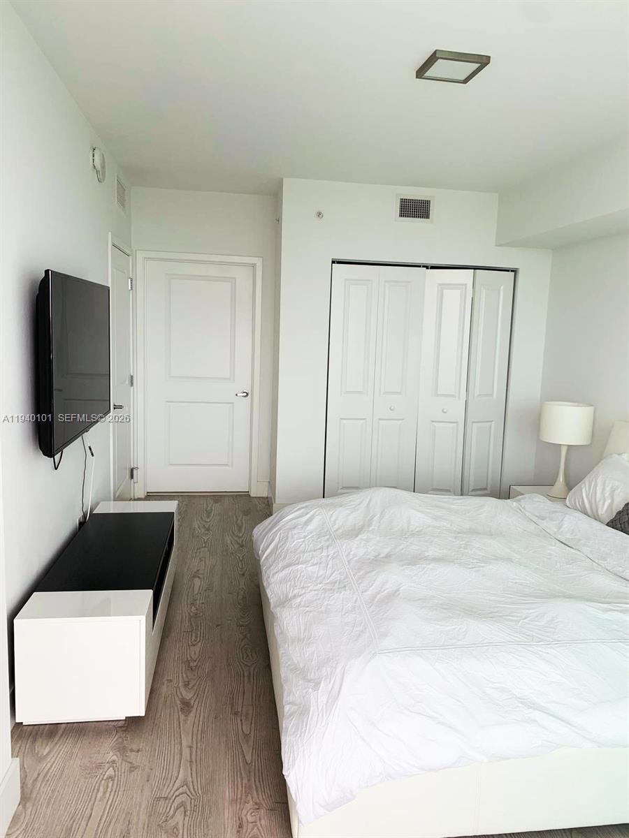 400 Sunny Isles Boulevard