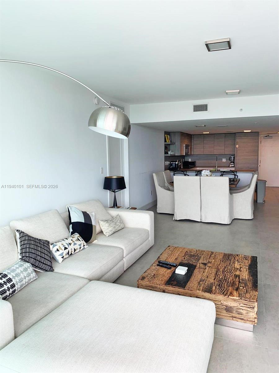 400 Sunny Isles Boulevard