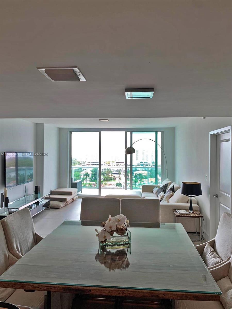 400 Sunny Isles Boulevard