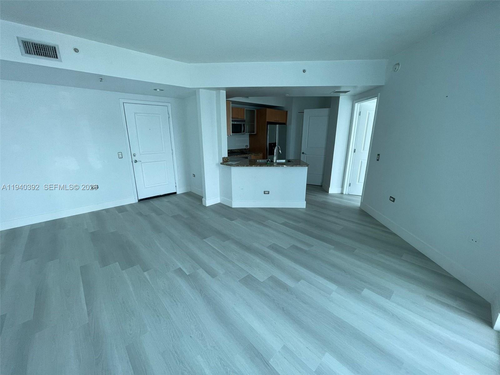 480 NE 30th Street
