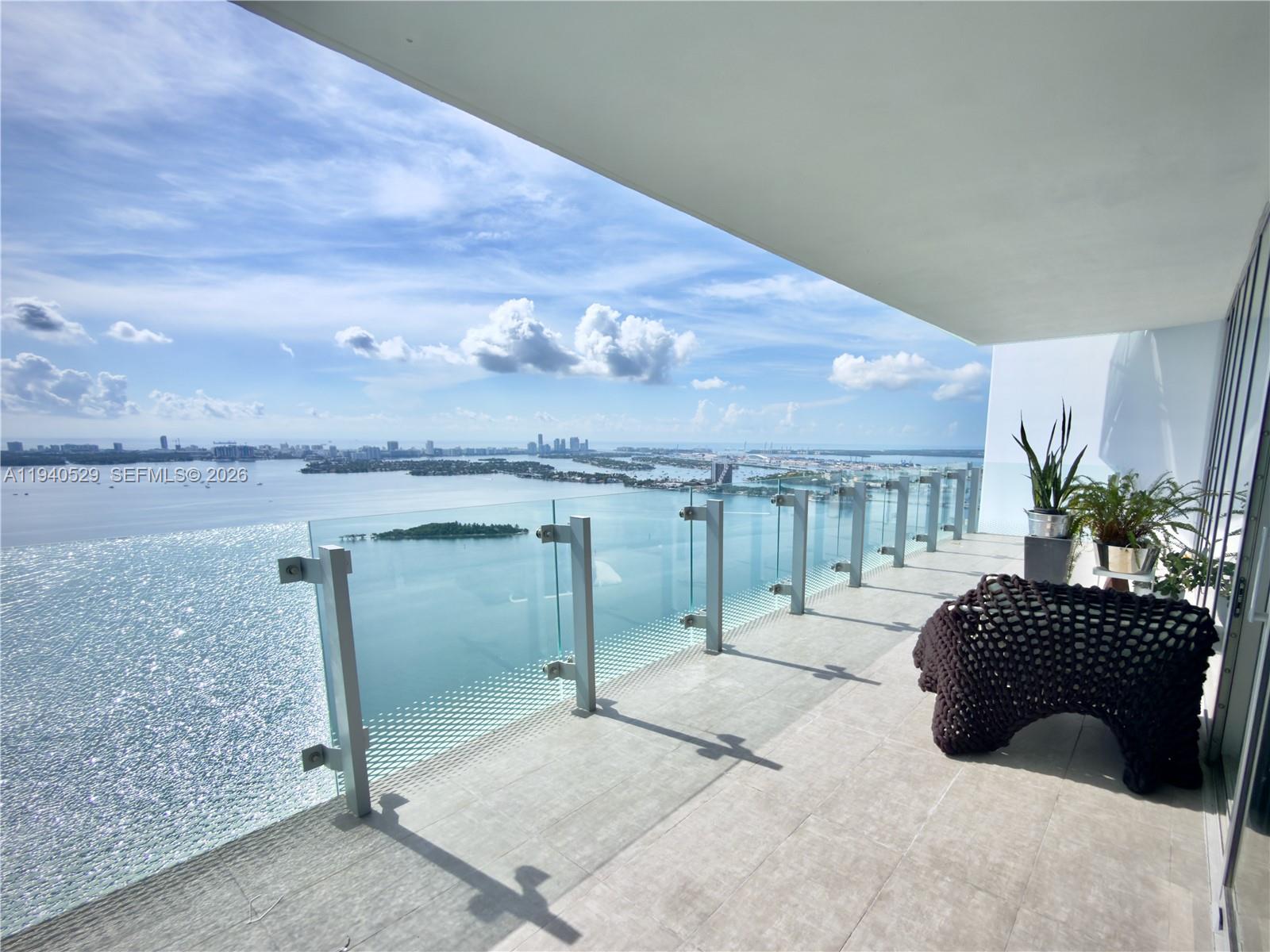 700 NE 26th Terrace