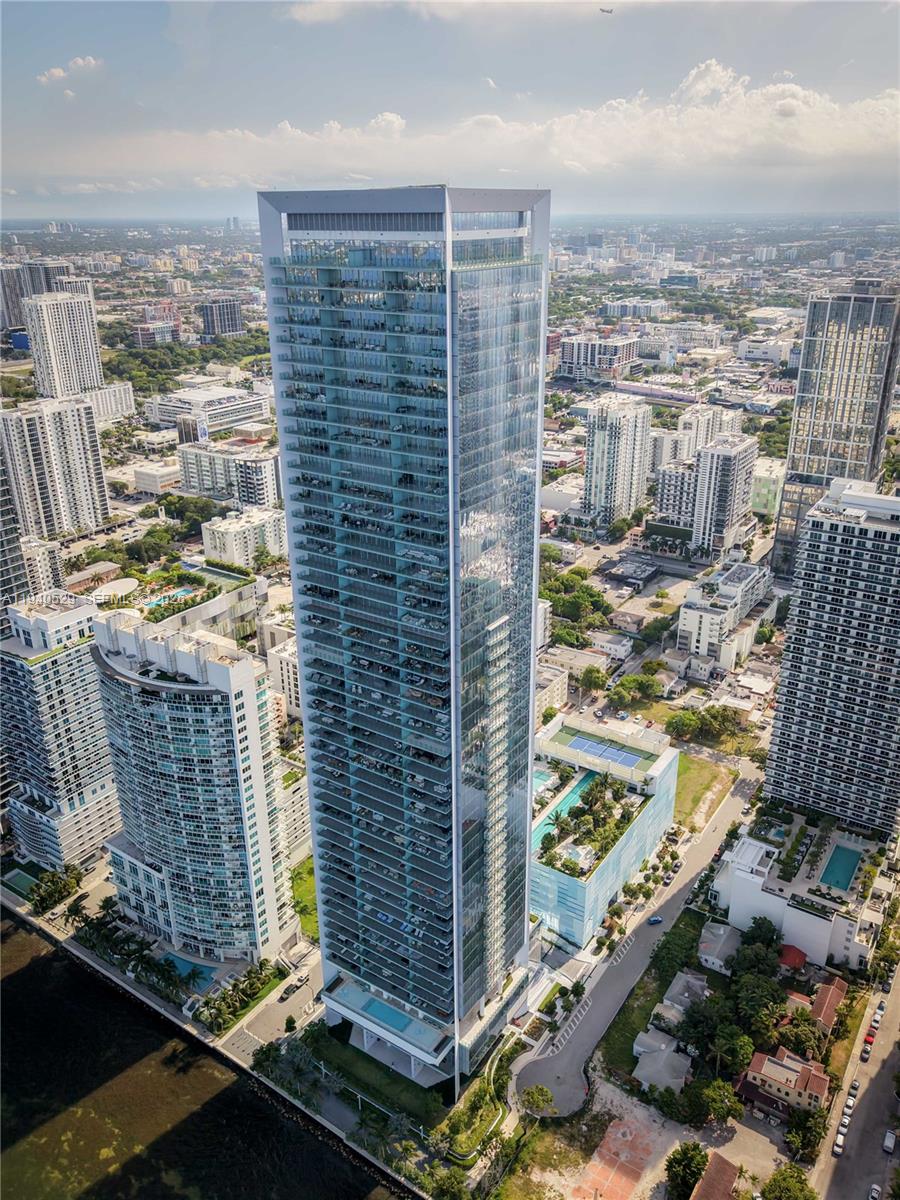 700 NE 26th Terrace