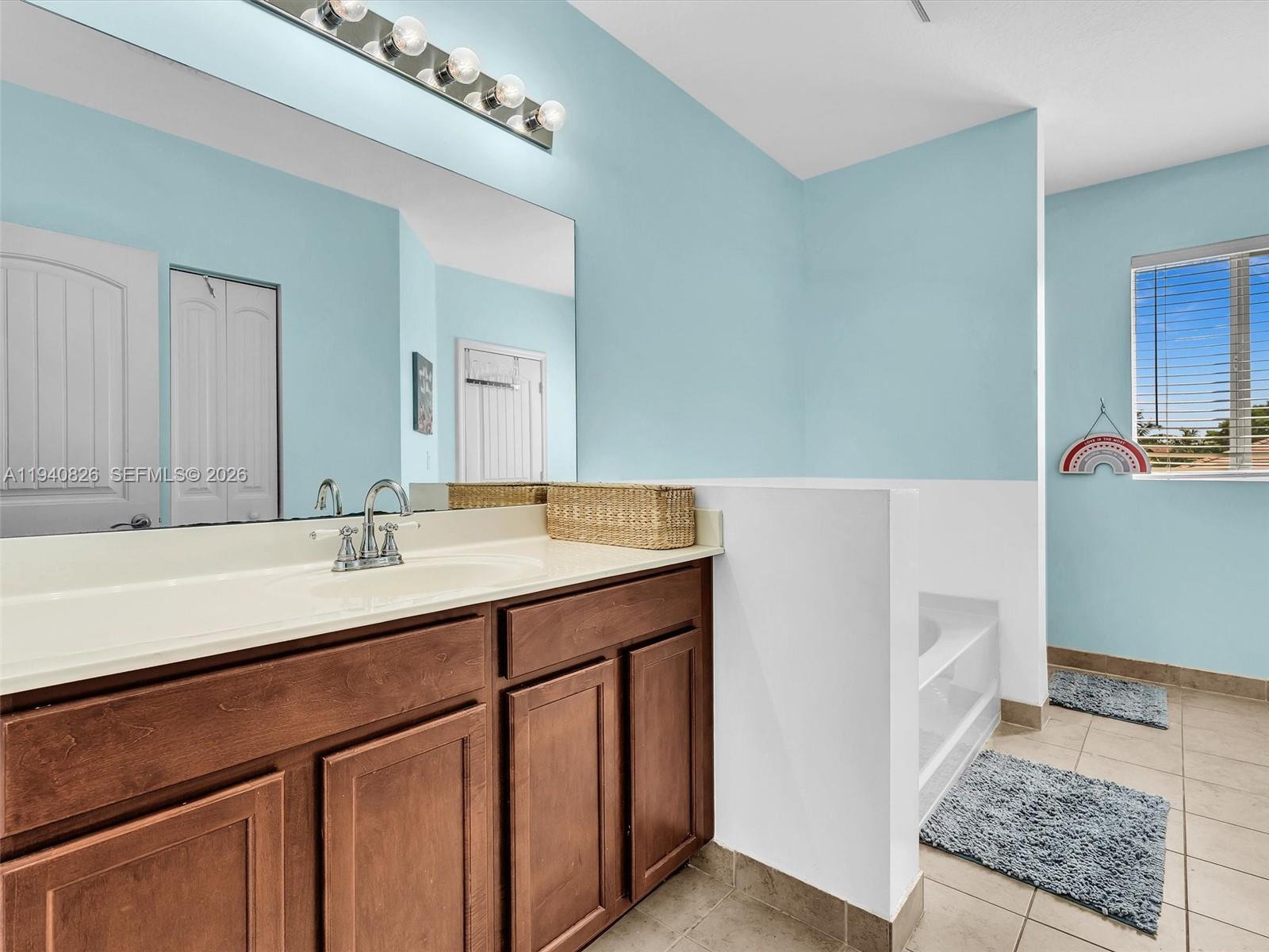 625 SE 30th Terrace