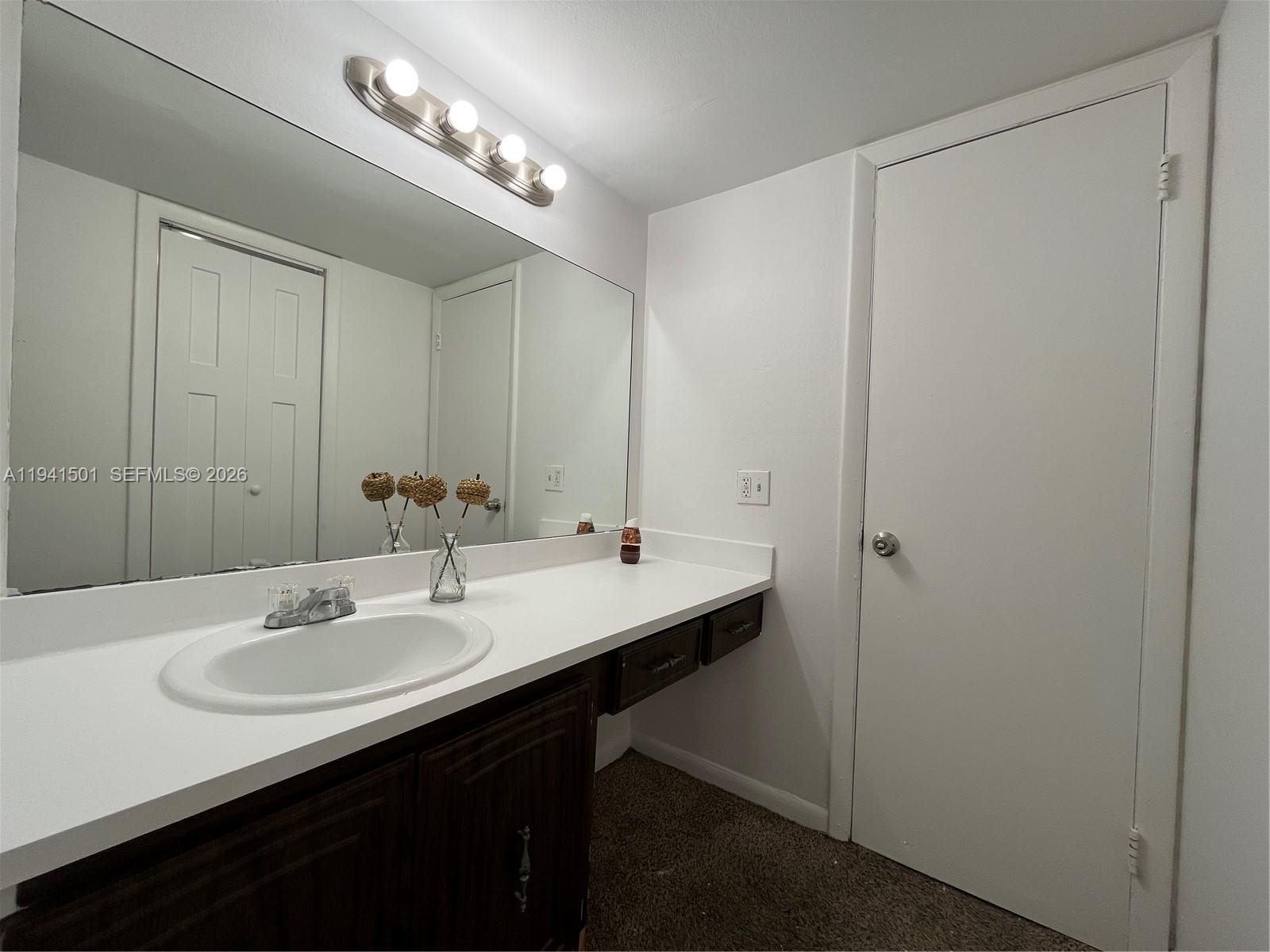 492 NW 165th St Road