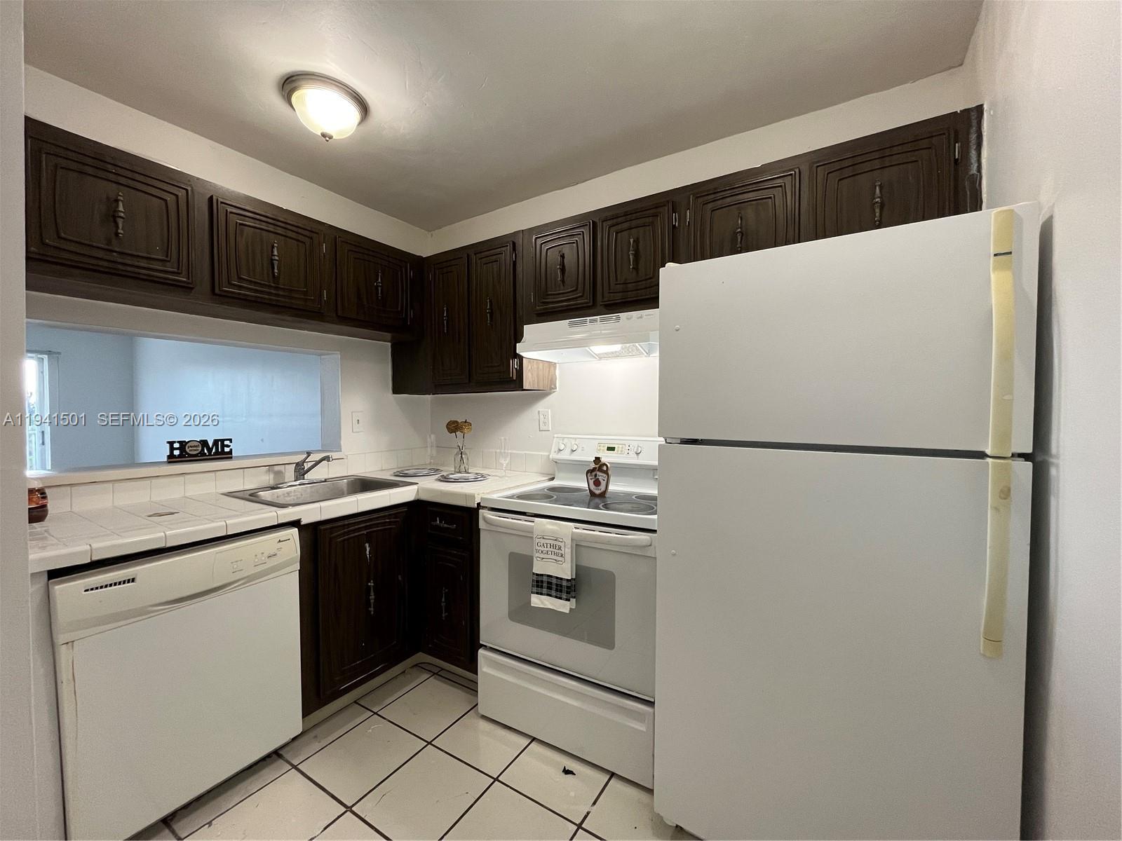 492 NW 165th St Road