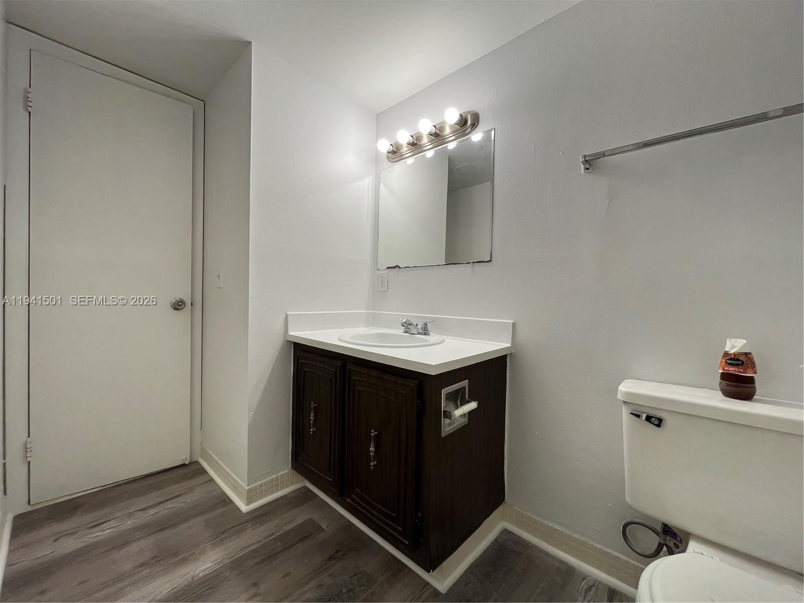 492 NW 165th St Road
