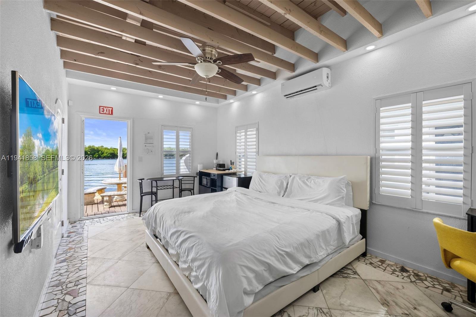 1908 N Ocean Drive