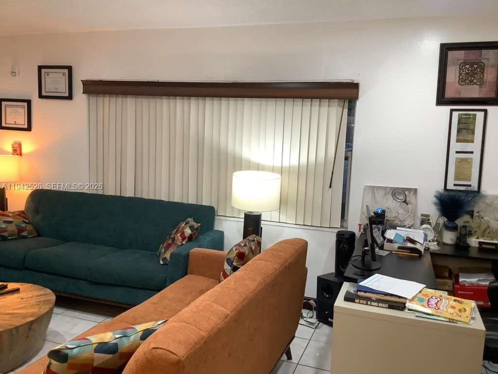 6706 Inwood