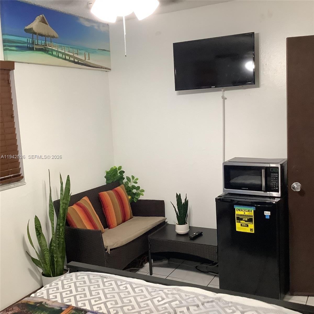 6706 Inwood