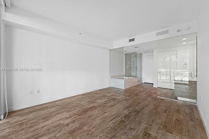 650 NE 32nd Street