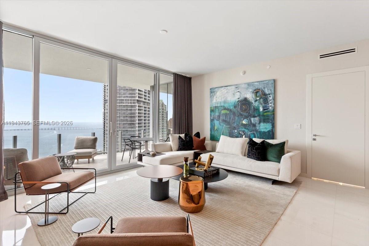 300 Biscayne Blvd Way