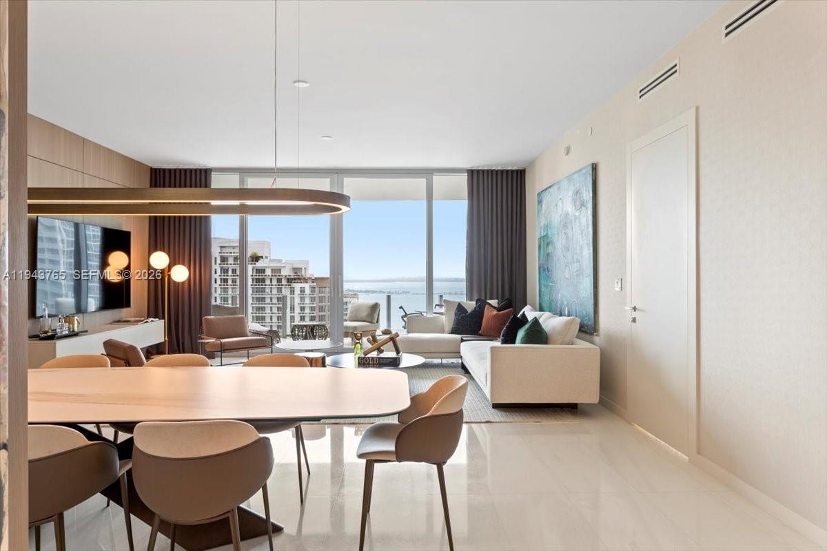 300 Biscayne Blvd Way