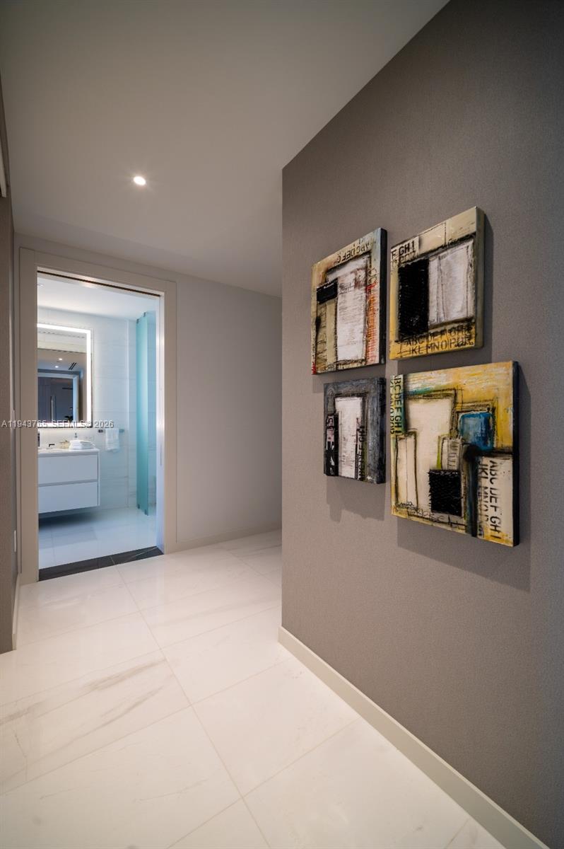 300 Biscayne Blvd Way