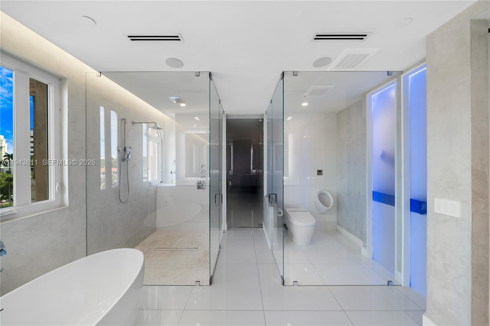 600 Coral Way