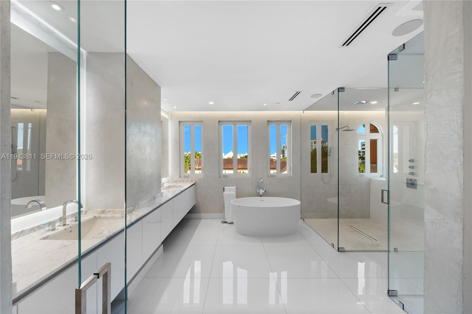 600 Coral Way