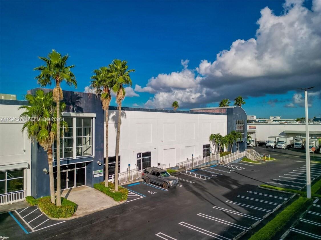 7620 NW 25th Street