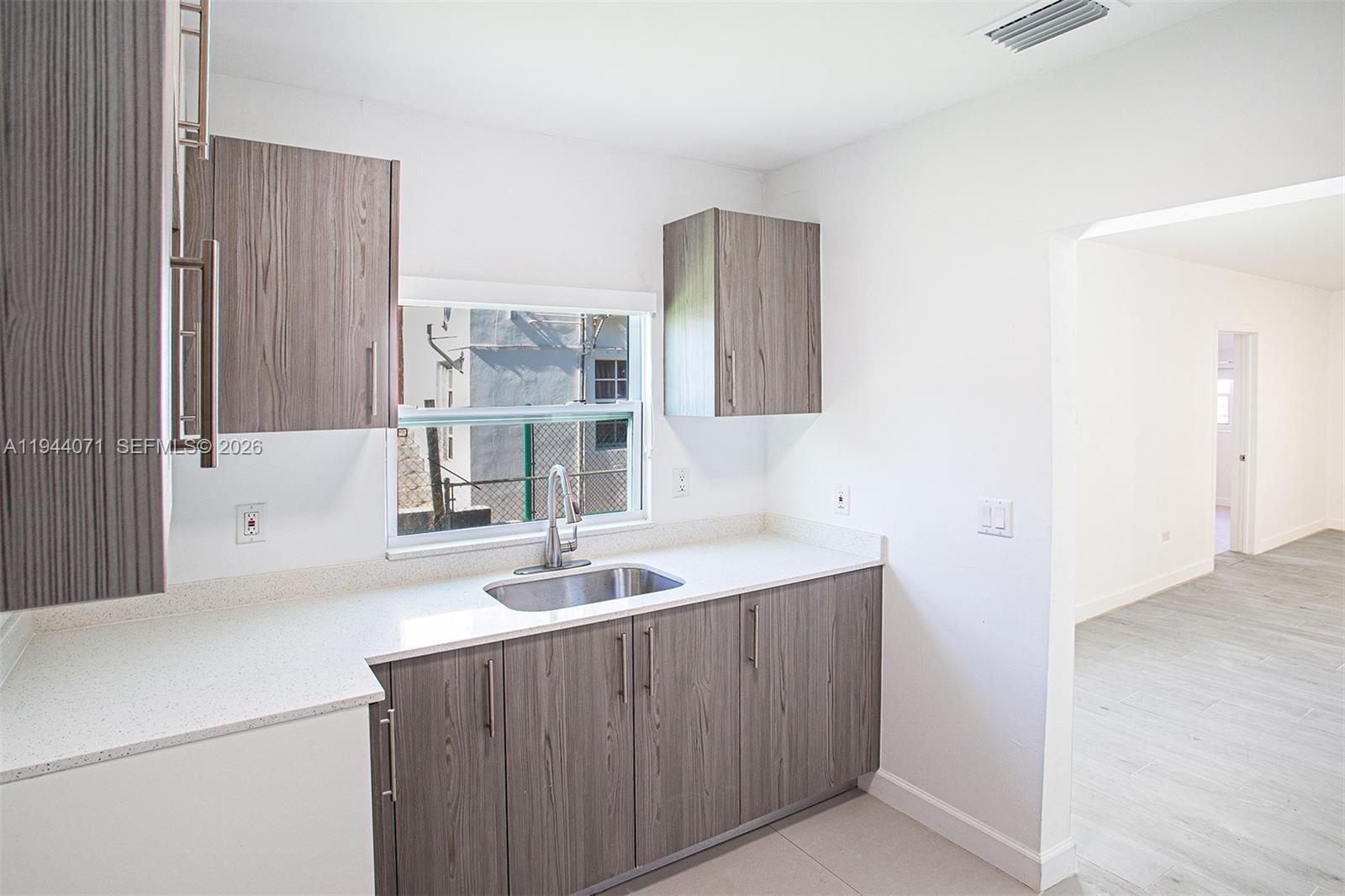 2620 SW 9th Street