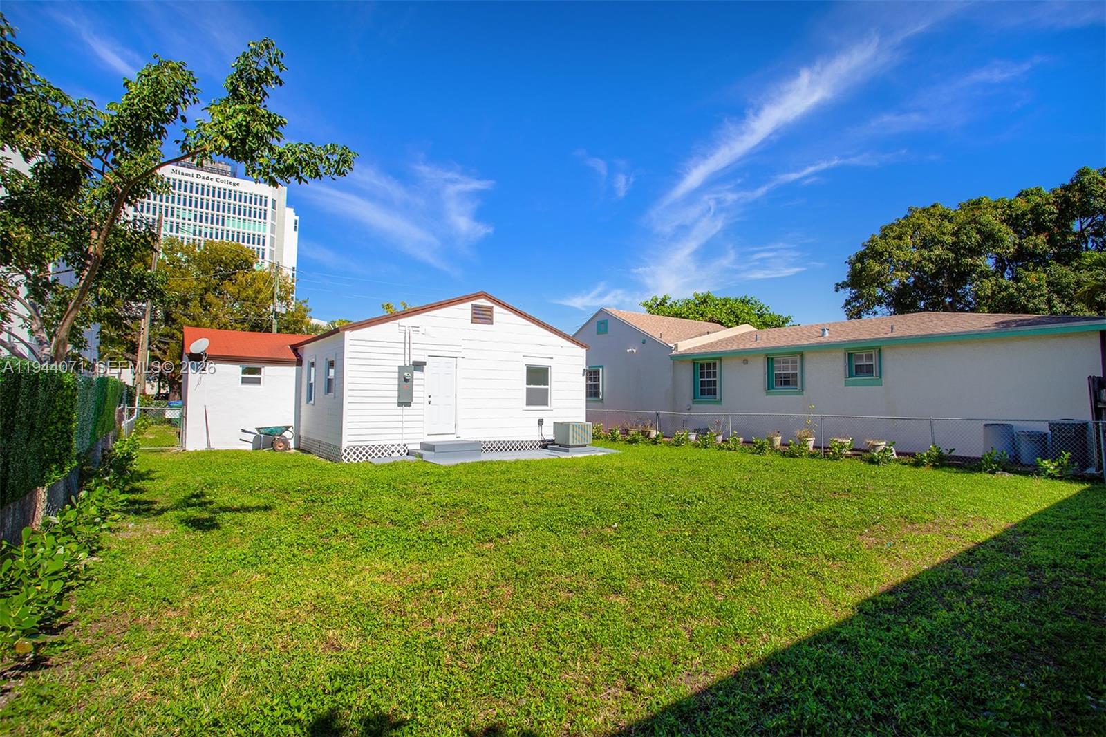 2620 SW 9th Street