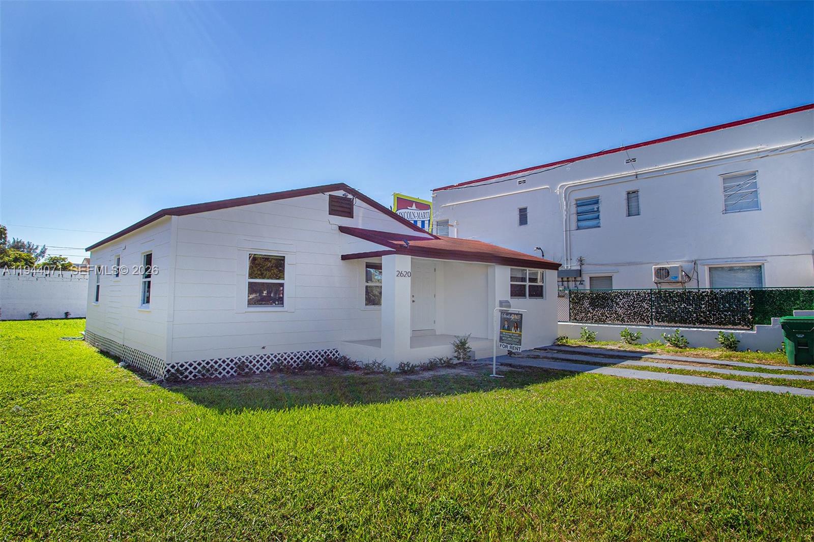 2620 SW 9th Street
