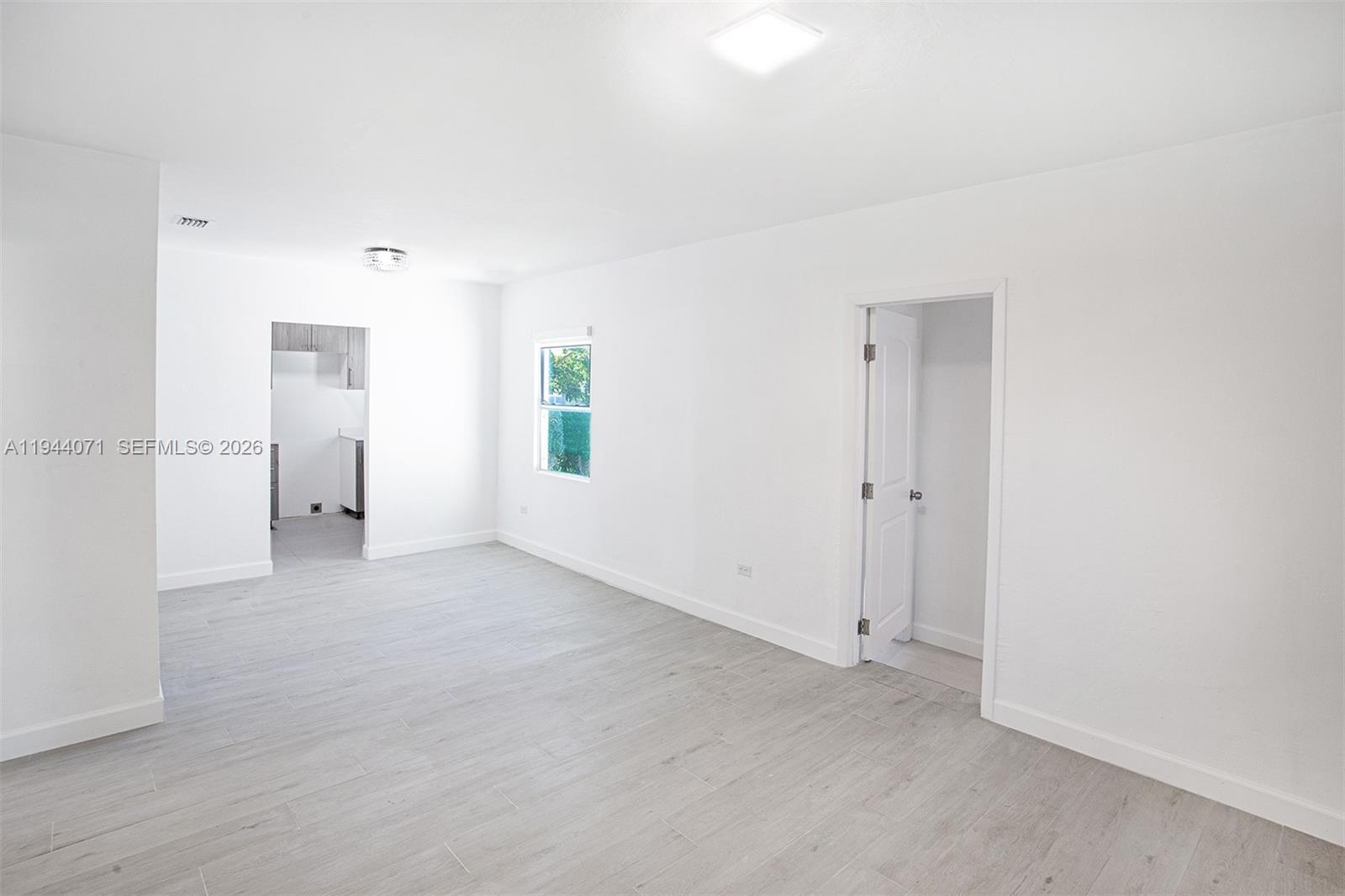 2620 SW 9th Street