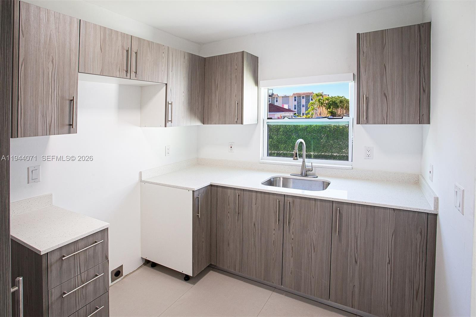 2620 SW 9th Street
