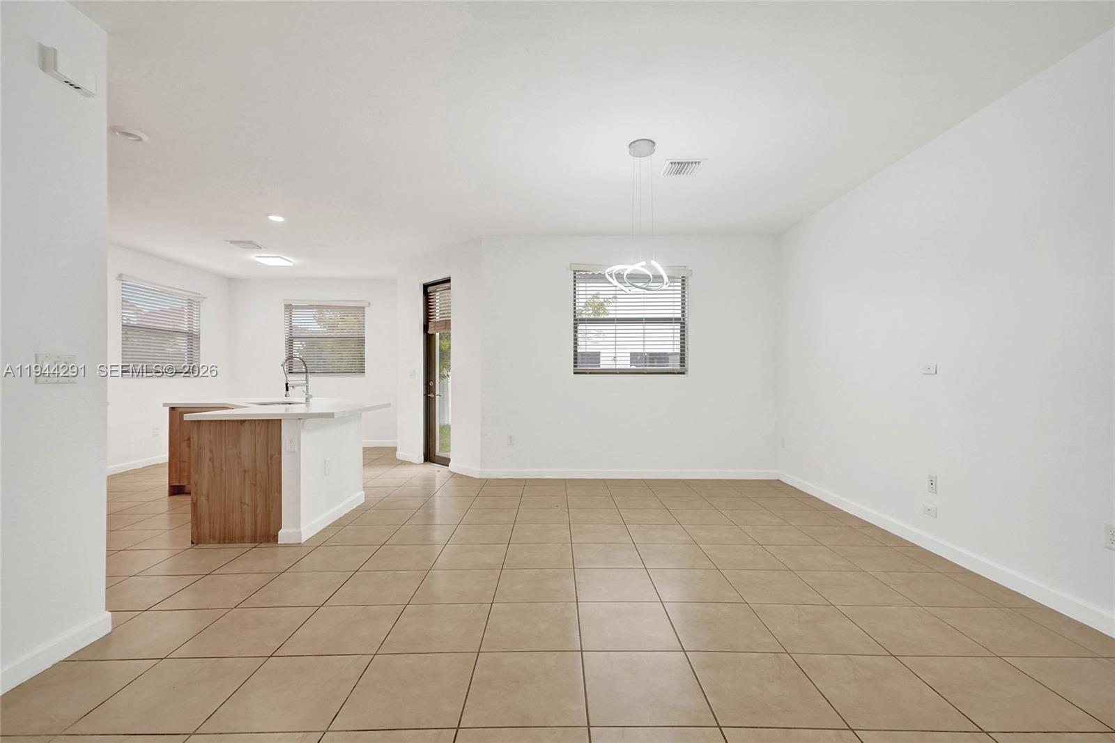 3504 W 94th Street