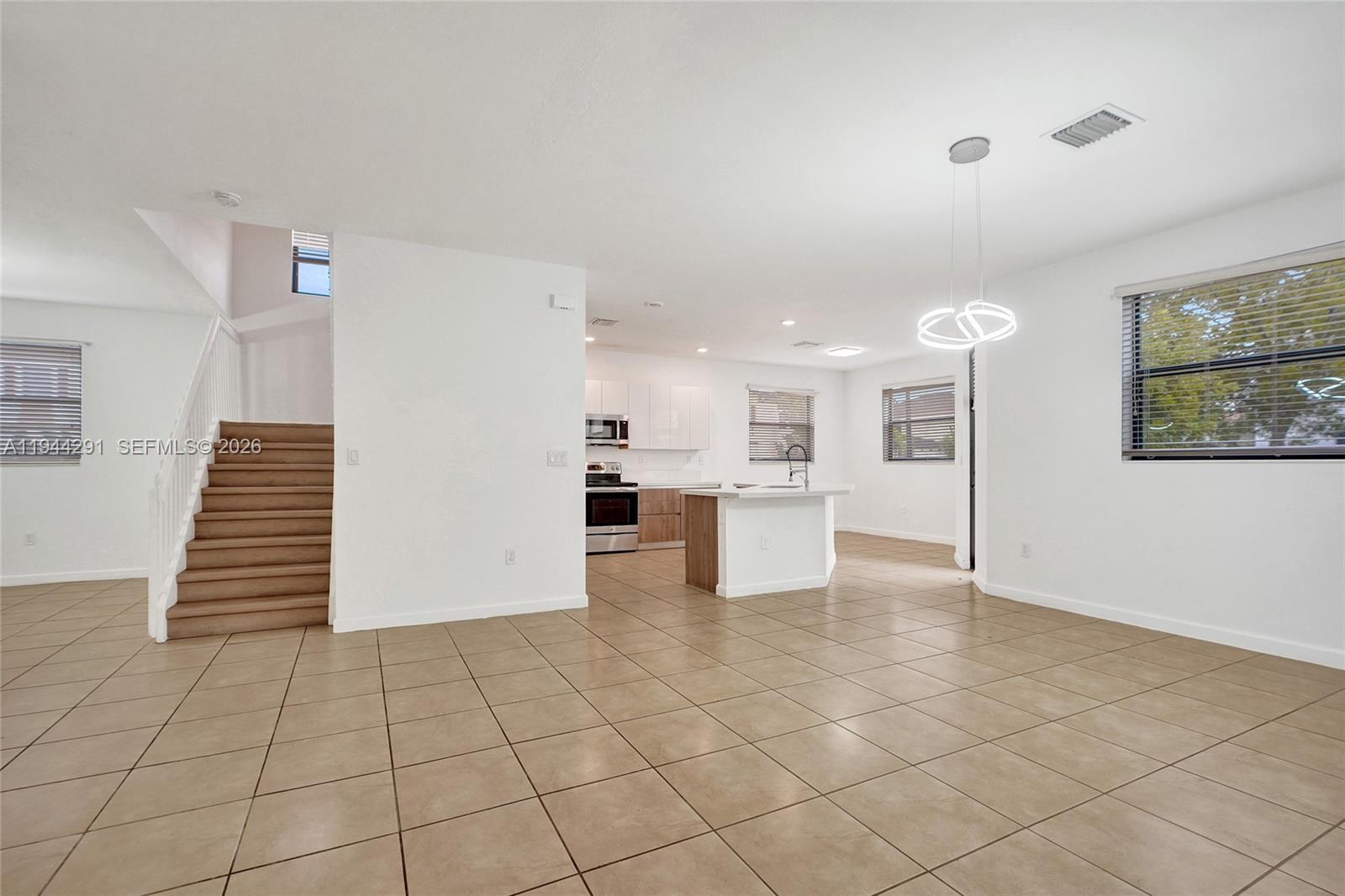 3504 W 94th Street
