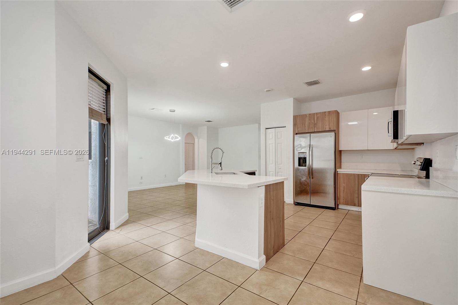 3504 W 94th Street