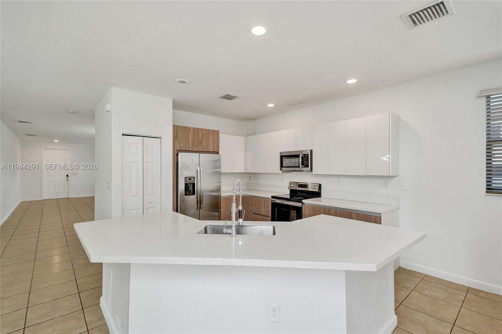 3504 W 94th Street