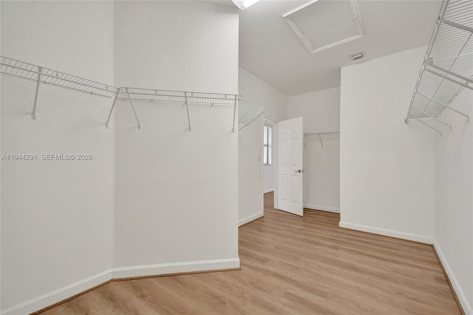 3504 W 94th Street