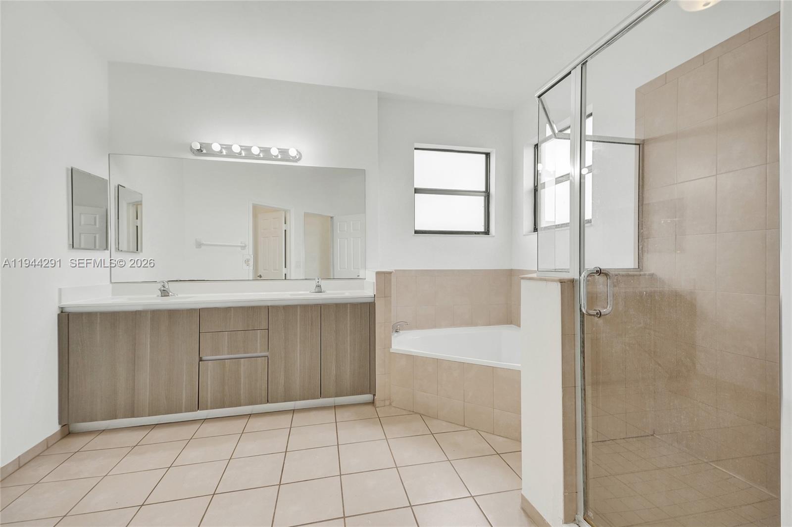 3504 W 94th Street