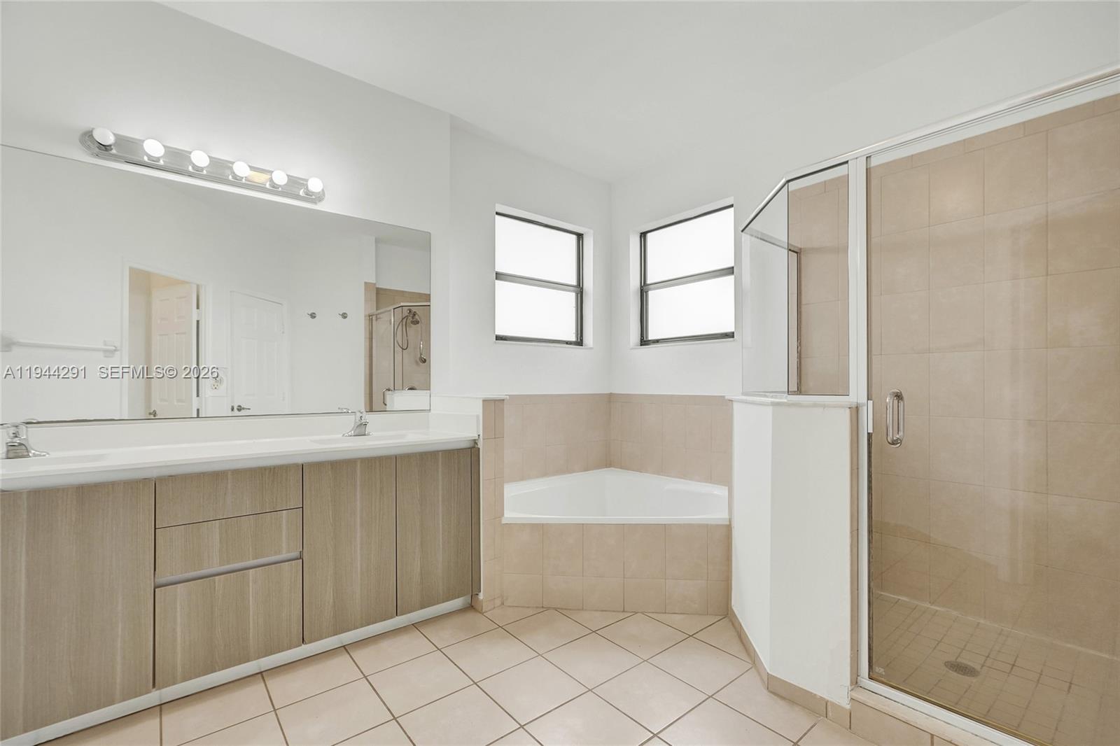 3504 W 94th Street