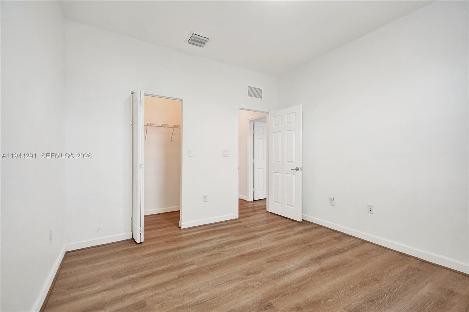 3504 W 94th Street