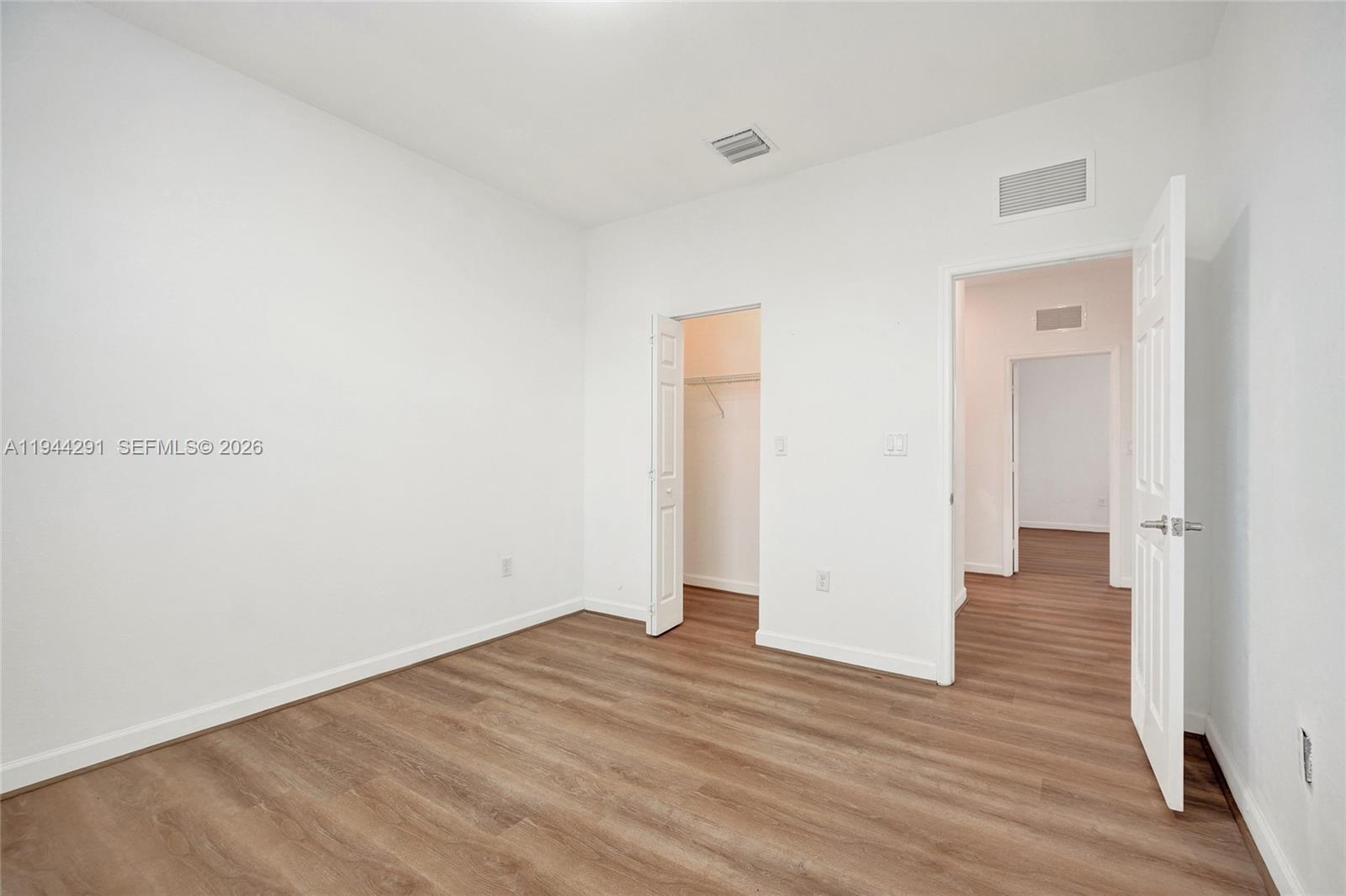 3504 W 94th Street