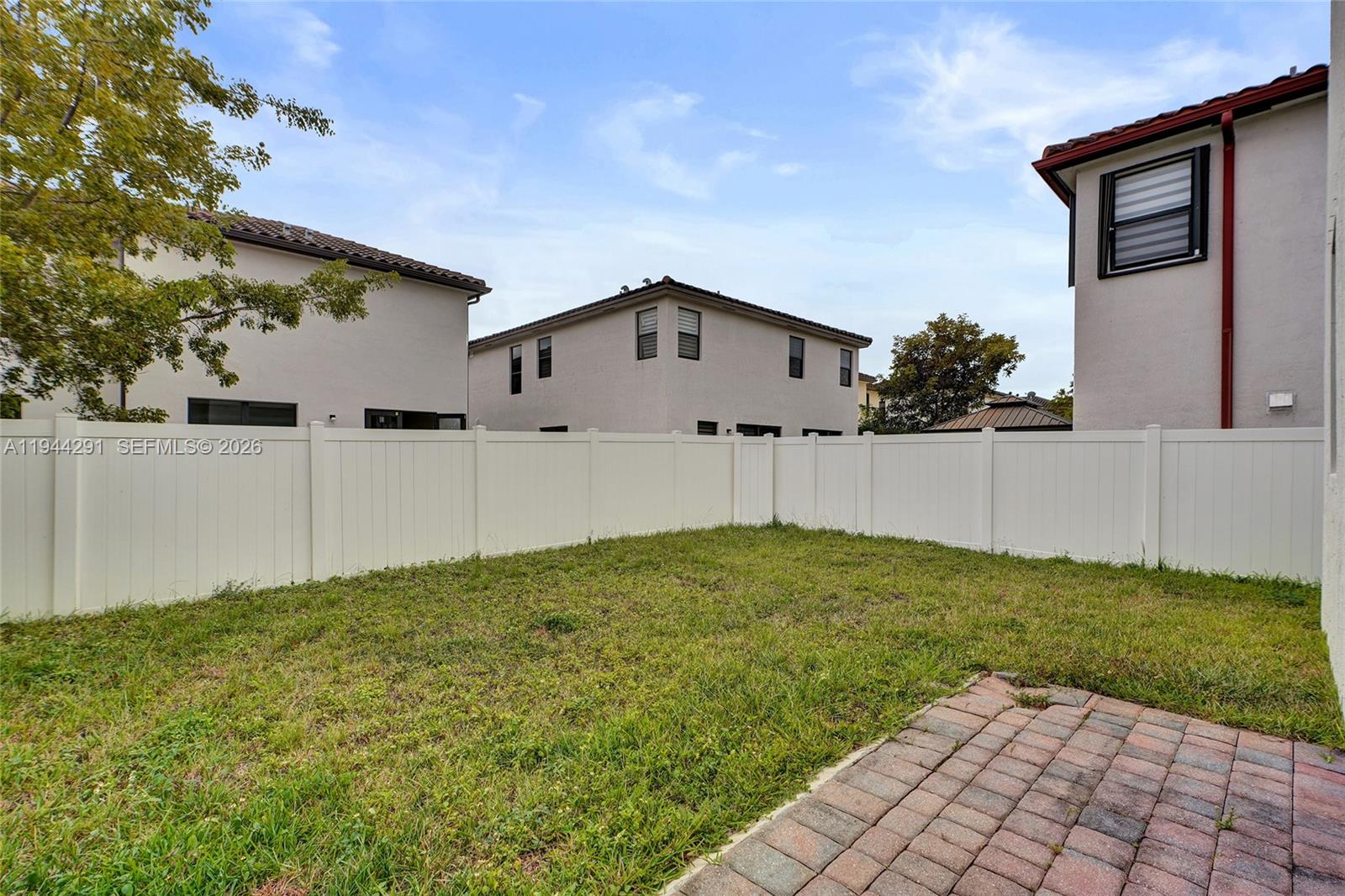 3504 W 94th Street