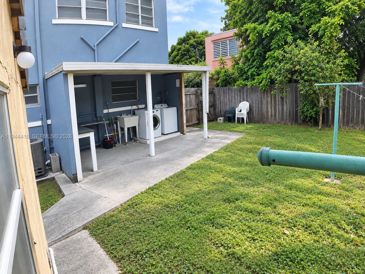 1821 NW 33rd Street