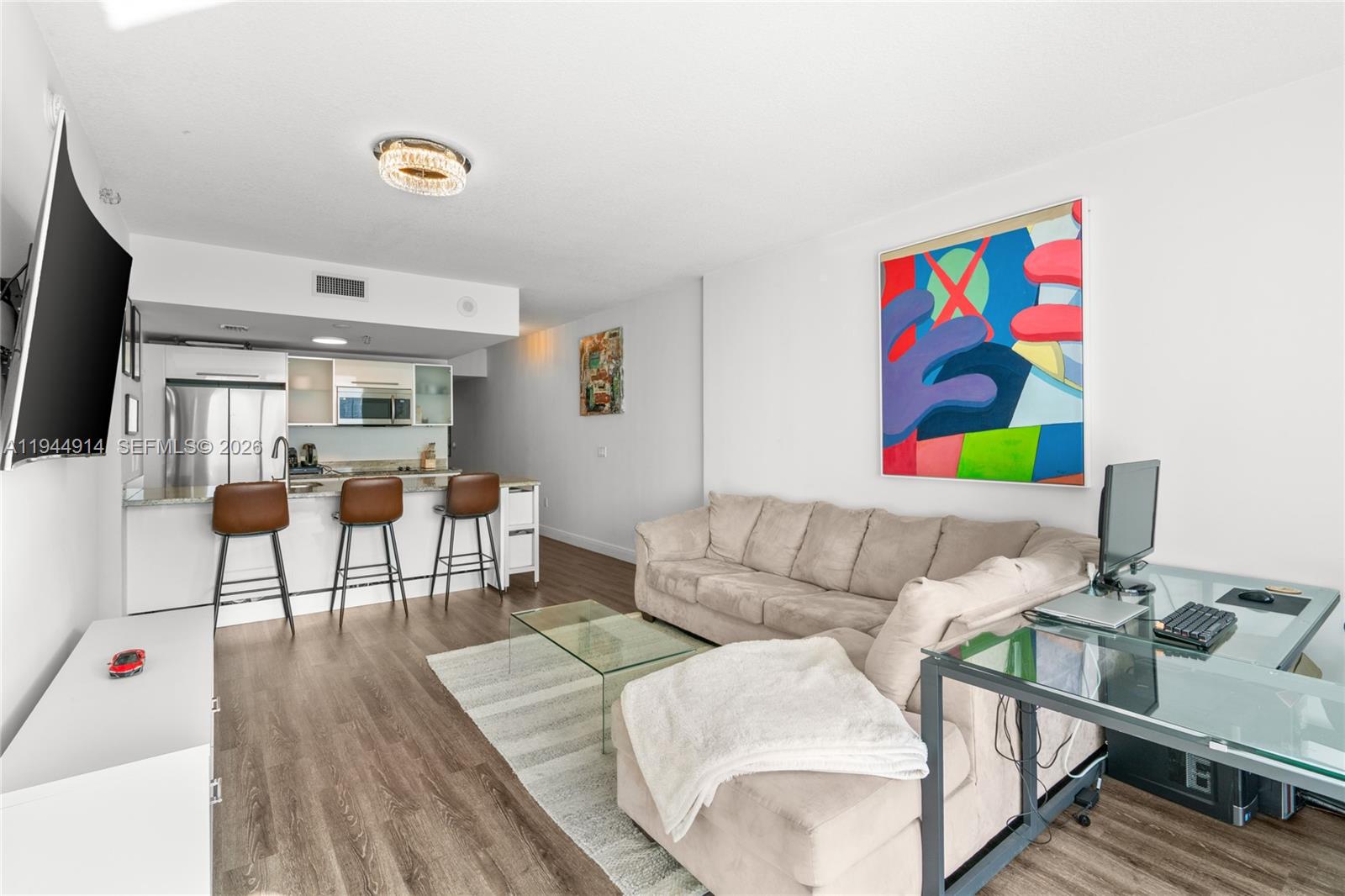 185 SW 7th Street