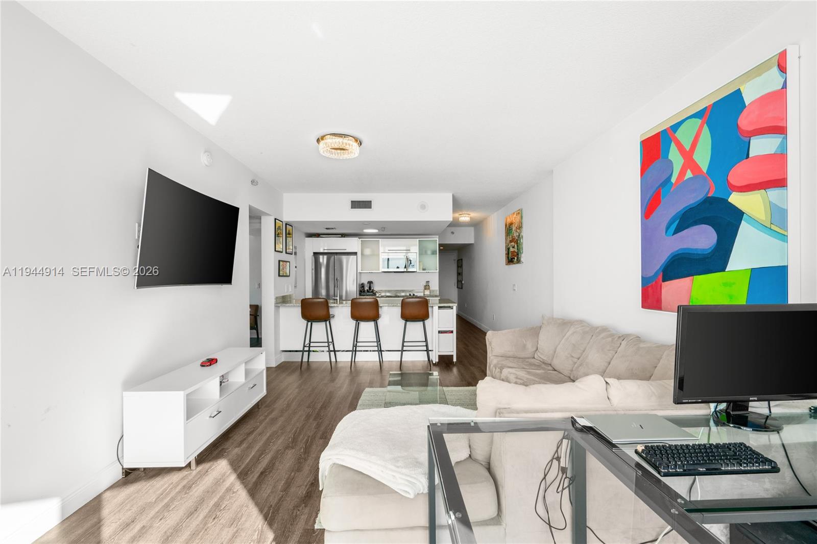 185 SW 7th Street