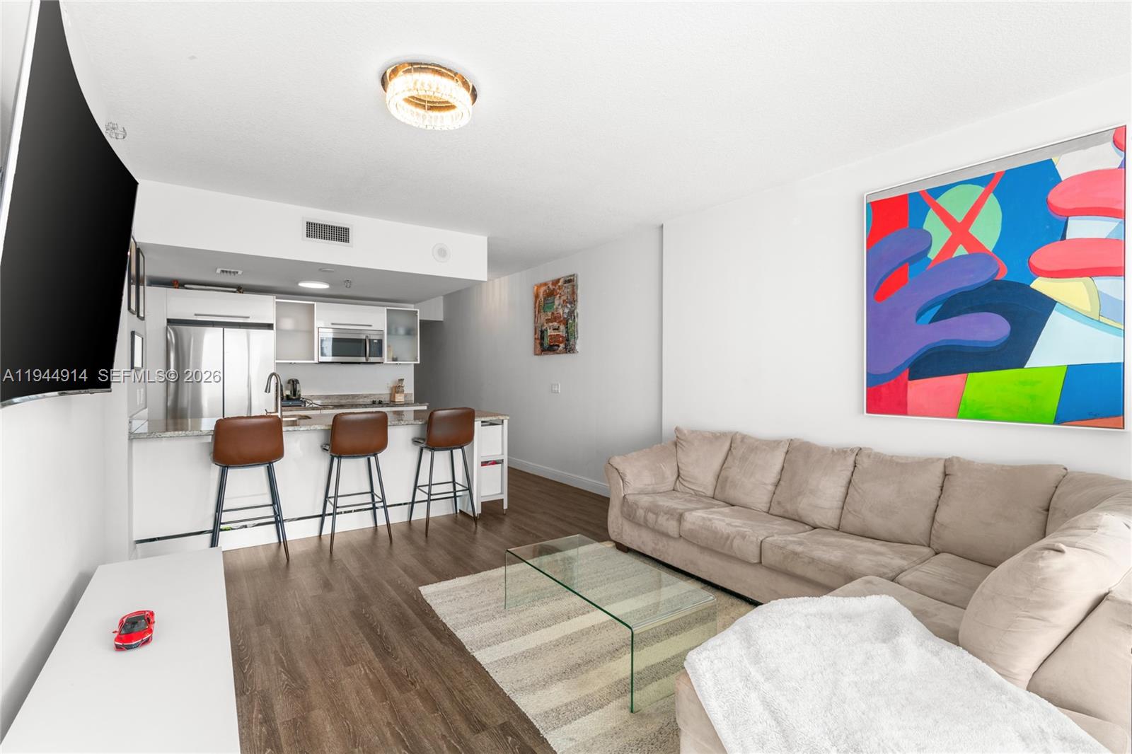 185 SW 7th Street