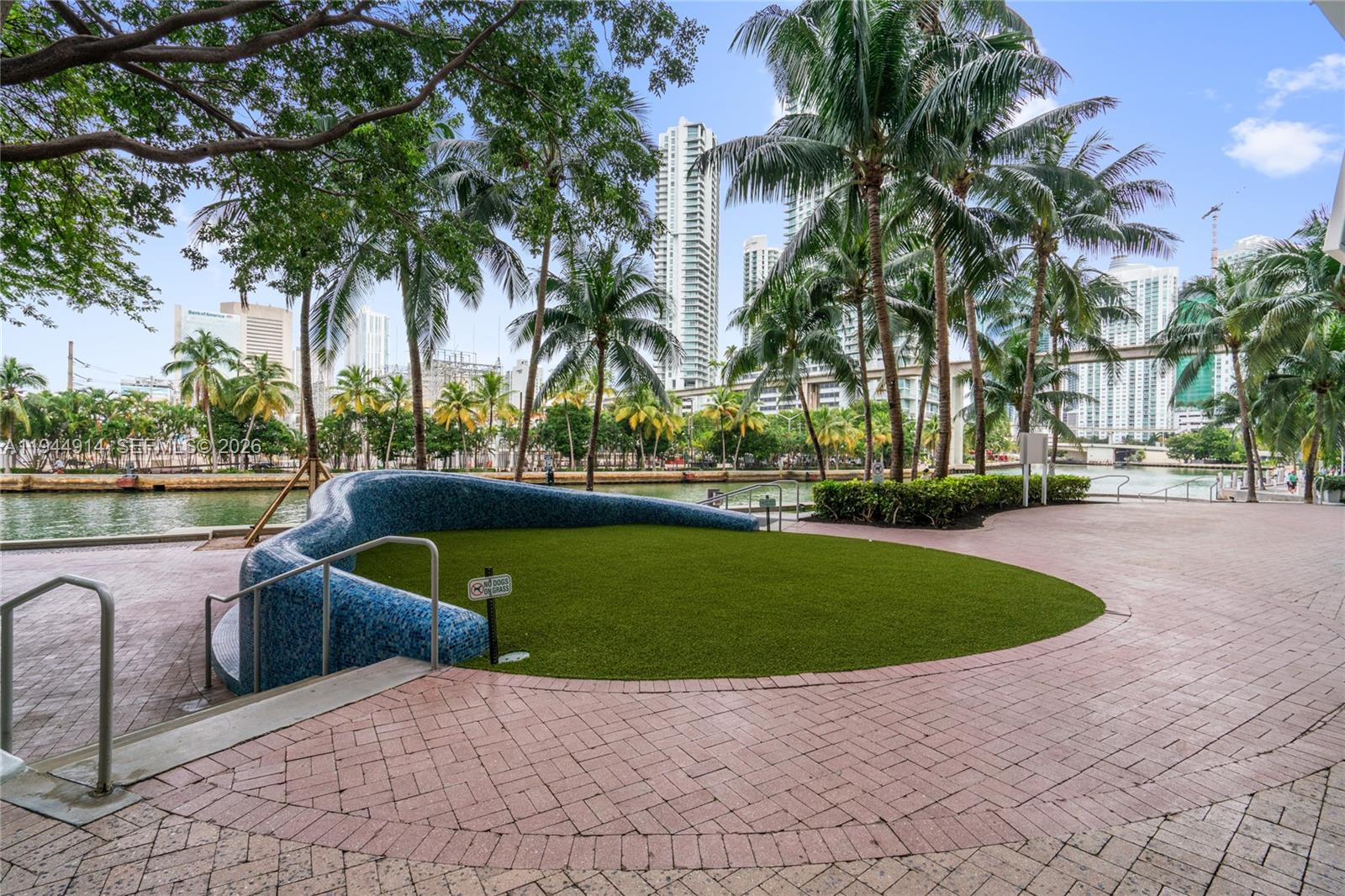 185 SW 7th Street