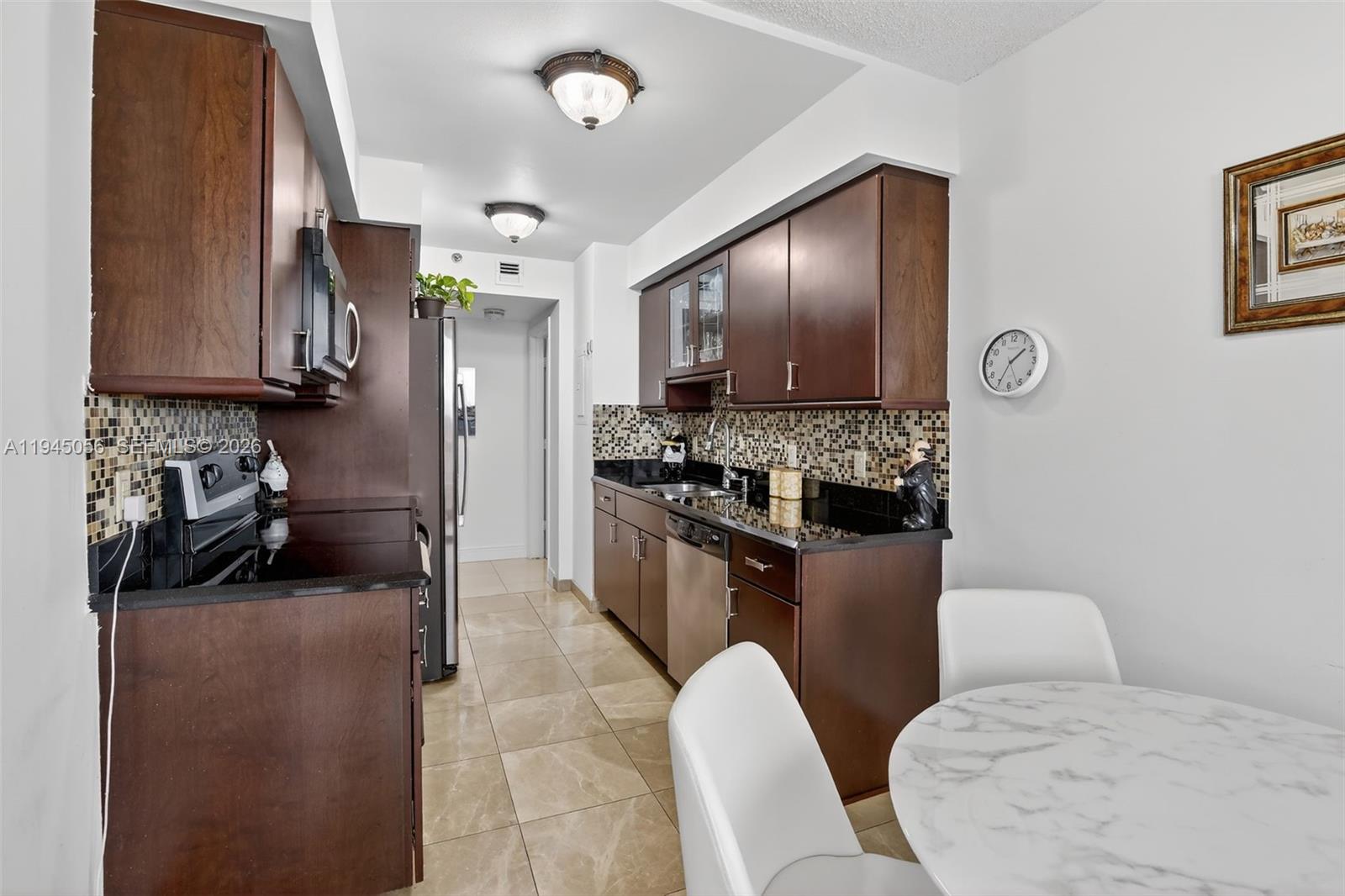 1000 Island Boulevard